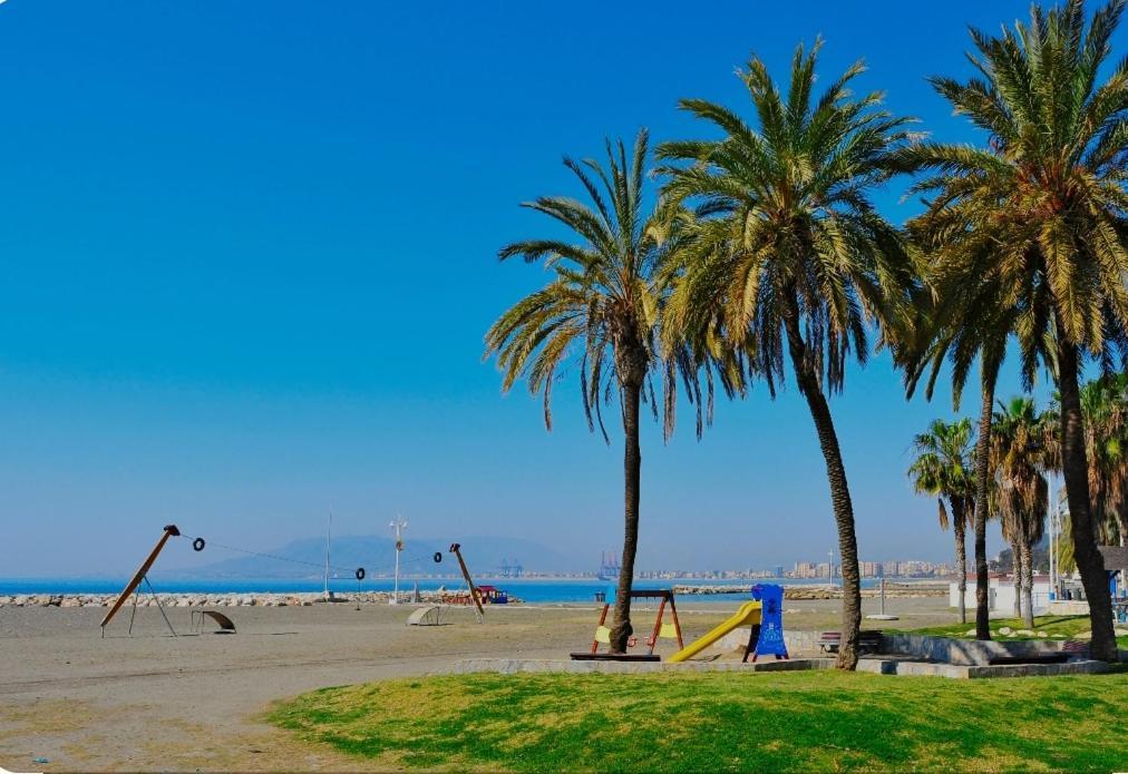 Apartamento El Bambu Cerca Del Mar Малага Экстерьер фото